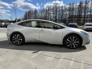 2026 Toyota Prius Plug-In Hybrid XSE in Thetford Mines, Quebec - 4 - w320h240px