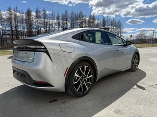 2026 Toyota Prius Plug-In Hybrid XSE in Thetford Mines, Quebec - 5 - w320h240px