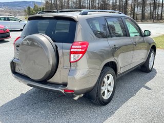 2011 Toyota RAV4 V6 AWD / TRÈS BAS KILOS / 3500LBS REMORQUAGE  / in Thetford Mines, Quebec - 4 - w320h240px