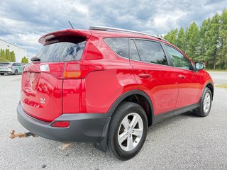 2013 Toyota RAV4 XLE/ BIEN ÉQUIPÉ/ POLYVALENT/FIABLE in Thetford Mines, Quebec - 5 - w320h240px