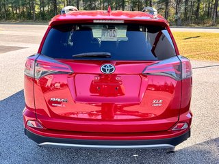 Toyota RAV4 XLE AWD / FINANCEMENT DISPONIBLE / 2017 à Thetford Mines, Québec - 6 - w320h240px
