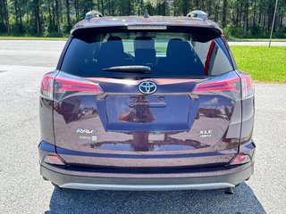 2018 Toyota RAV4 XLE AWD / 60,000KM WOW ! MOINS CHER DU NET / in Thetford Mines, Quebec - 5 - w320h240px