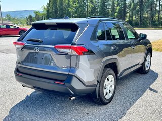 Toyota RAV4 LE AWD / MEILLEUR VUS SUR LE MARCHÉ / 2020 à Thetford Mines, Québec - 4 - w320h240px