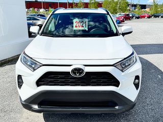 Toyota RAV4 XLE AWD / BAS KILOS / FIABILITÉ LÉGENDAIRE / 2021 à Thetford Mines, Québec - 2 - w320h240px