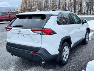 2021 Toyota RAV4 LE FWD / GARANTIE FULL 28-10-26=100KM WOW ! / in Thetford Mines, Quebec - 4 - w320h240px