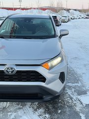 2021 Toyota RAV4 LE AWD / INSPECTÉ / RÉPARÉ / 1 SEUL PROPRIÉTAIRE in Thetford Mines, Quebec - 6 - w320h240px