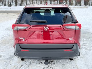 Toyota RAV4 XLE AWD / VALEUR DE REVENTE INCROYABLE / 2022 à Thetford Mines, Québec - 6 - w320h240px