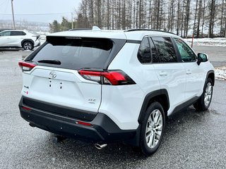 Toyota RAV4 XLE PREMIUM AWD / 12.500KM / ÉTAT NEUF / HITCH / 2024 à Thetford Mines, Québec - 4 - w320h240px