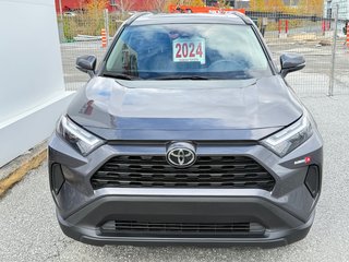 Toyota RAV4 XLE AWD / VITRE TEINTÉES / BAS KILOS ! / 2024 à Thetford Mines, Québec - 2 - w320h240px