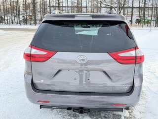 2016 Toyota Sienna LE 8 PLACES / HYPER PROPRE / BIEN ENTRETENU / in Thetford Mines, Quebec - 6 - w320h240px