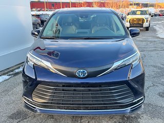 Toyota Sienna XLE AWD / HYBRIDE / AUBAINE A SAISIR !! / 2021 à Thetford Mines, Québec - 2 - w320h240px