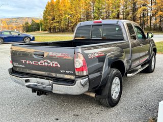 2015 Toyota Tacoma ACCES CAB / AUTOM / 4X4 / 4.0 / TRÈS SOLIDE / in Thetford Mines, Quebec - 4 - w320h240px