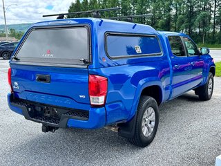 2017 Toyota Tacoma DOUBLE CAB SR5 4X4 + BOITE FIBRE / in Thetford Mines, Quebec - 5 - w320h240px
