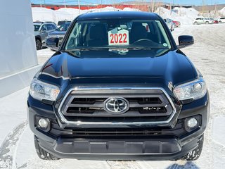 Toyota Tacoma D-CAB SR5 / PEA 28-10-26=100KM / MARCHEPIEDS / TOILE / 2022 à Thetford Mines, Québec - 2 - w320h240px