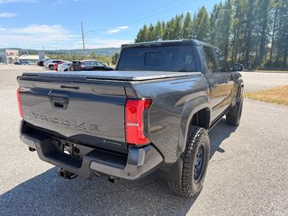 Toyota TACOMA HYBRIDE LIMITED EDITION NOLS SPORT  2025 à Thetford Mines, Québec - 6 - w320h240px