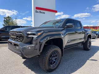 Toyota TACOMA HYBRIDE LIMITED EDITION NOLS SPORT  2025 à Thetford Mines, Québec - 2 - w320h240px