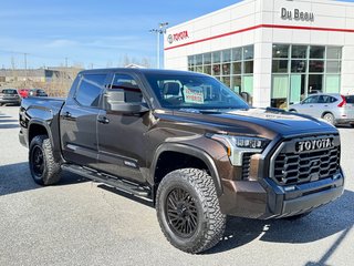 2023 Toyota Tundra PATINUM 1794 HYBRID / LIFT KIT / CHROME DELETE / PEA 200 000 km / SUSPENSION RENFORCI - BALLON / PNEUS NEUF KO3 in Thetford Mines, Quebec - 3 - w320h240px
