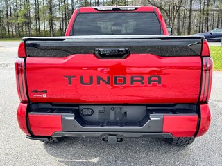 Toyota Tundra PLATINUM HYBRID / PEA 28-02-28=100km / GR. REMORQUAGE / LIFT KIT / MAGS 20  FUEL / PNEUS TOYO 2024 à Thetford Mines, Québec - 5 - w320h240px