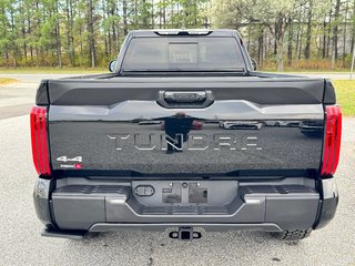 Toyota Tundra D-CAB 4X4 / 8 PIEDS WOW ! / PEA 21-03-31=160KM / 2024 à Thetford Mines, Québec - 6 - w320h240px