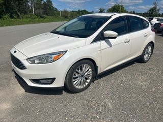 Ford Focus Titanium 2015 à Chandler, Québec - 4 - w320h240px