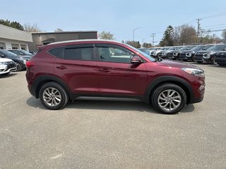 Hyundai Tucson Premium 2016 à Chandler, Québec - 2 - w320h240px