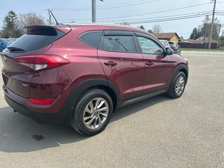 Hyundai Tucson Premium 2016 à Chandler, Québec - 3 - w320h240px