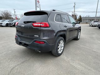 2016  Cherokee North in Chandler, Quebec - 4 - w320h240px