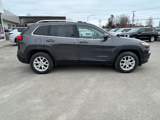 2016  Cherokee North in Chandler, Quebec - 3 - w320h240px