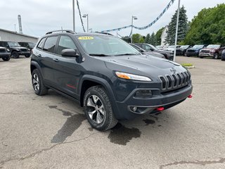 Cherokee Trailhawk 2016 à Chandler, Québec - 3 - w320h240px