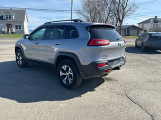 2016 Jeep Cherokee Trailhawk in Chandler, Quebec - 6 - w320h240px