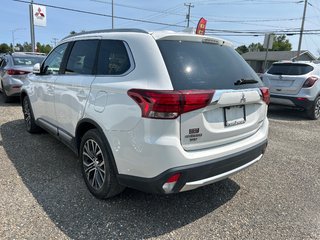 2018 Mitsubishi Outlander ES in Chandler, Quebec - 4 - w320h240px