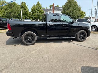 2022 Ram 1500 Classic Express in Chandler, Quebec - 4 - w320h240px