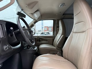 2022 Chevrolet Express Cargo Van LWB in Drummondville, Quebec - 6 - w320h240px