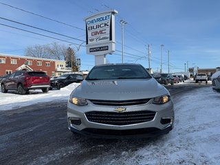 2016 Chevrolet Malibu LT in Drummondville, Quebec - 2 - w320h240px