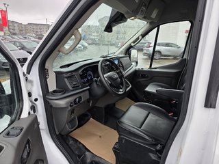 Ford TRANSIT T-250 EL AWD CARGO VAN  2023 à Rivière-du-Loup, Québec - 6 - w320h240px