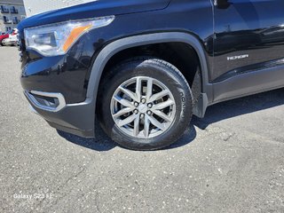 GMC ACADIA SLE  2017 à Rivière-du-Loup, Québec - 2 - w320h240px