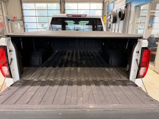 2024 GMC Sierra 1500 Elevation in Quebec, Quebec - 6 - w320h240px