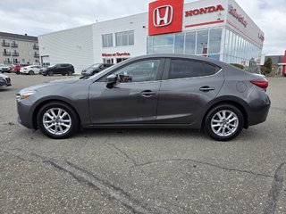 Mazda 3  2018 à Rivière-du-Loup, Québec - 2 - w320h240px