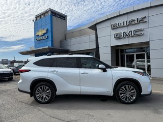2023 Toyota Highlander Hybrid Limited in Drummondville, Quebec - 3 - w320h240px