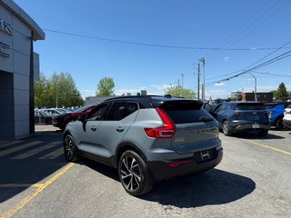 Volvo XC40 R-Design 2022 à Drummondville, Québec - 5 - w320h240px