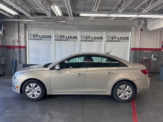 Chevrolet Cruze LT Turbo w/1SA 2012 à Cowansville, Québec - 2 - w320h240px