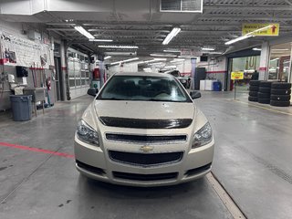 2012  Malibu LS in Cowansville, Quebec - 6 - w320h240px