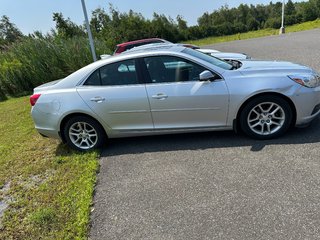 Chevrolet Malibu LT 2015 à Cowansville, Québec - 4 - w320h240px