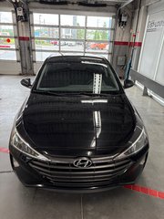 Hyundai Elantra Essential 2019 à Cowansville, Québec - 2 - w320h240px