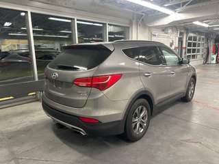 2013 Hyundai Santa Fe Sport Premium AWD in Cowansville, Quebec - 5 - w320h240px