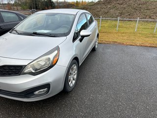 Kia Rio lx 2013 à Cowansville, Québec - 2 - w320h240px