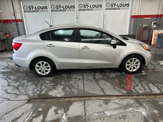 Kia Rio LX 2013 à Cowansville, Québec - 2 - w320h240px