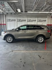 2016 Kia Sorento 2.4L LX in Cowansville, Quebec - 5 - w320h240px