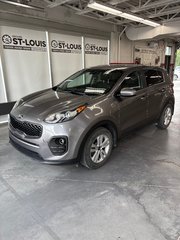 2017 Kia Sportage LX in Cowansville, Quebec - 4 - w320h240px