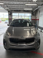 2017 Kia Sportage LX in Cowansville, Quebec - 3 - w320h240px